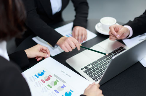 景县注册公司是自己办理还是找代理